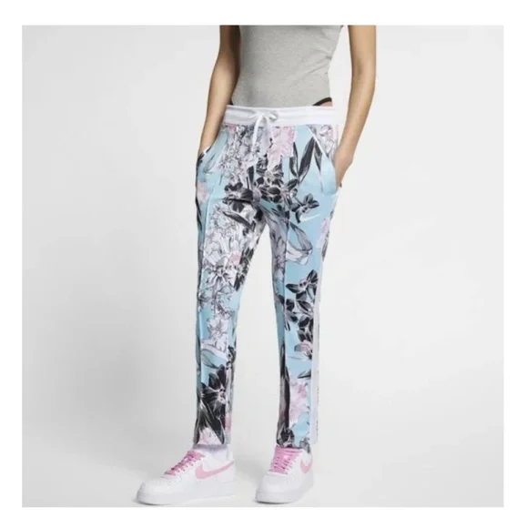 Nike hyper femme track pants 2025